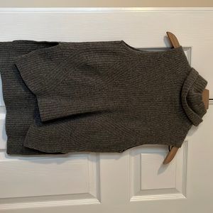 Madewell high low turtle neck